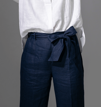 Lniane spodnie z wysokim stanem i paskiem