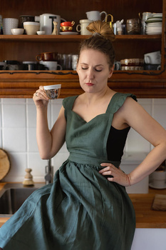 Lniany fartuszek Ani z Zielonego Wzgórza